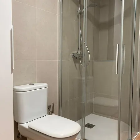 Apartament Fantastic Seafront With Sea Views & Pool